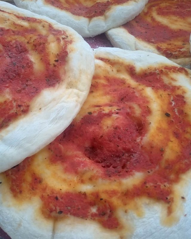 Prepizza con salsa